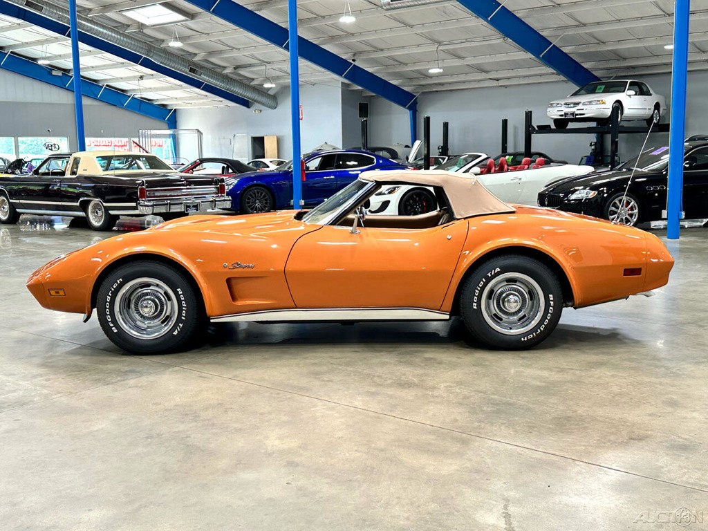Chevrolet-Corvette-1974-Other-3