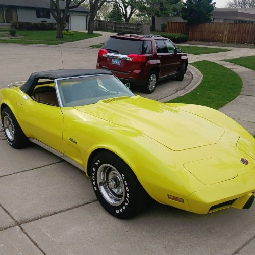 Chevrolet-Corvette-1975-5