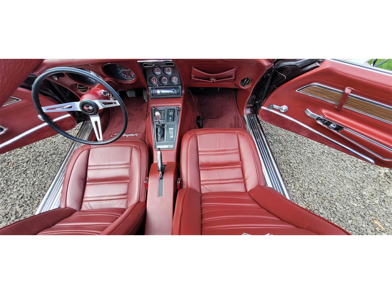 Chevrolet-Corvette-1975-BURGUNDY-WINE-PEARL-OXBLOOD-RED-BURGUNDY-35