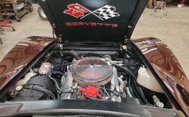 Chevrolet-Corvette-1975-BURGUNDY-WINE-PEARL-OXBLOOD-RED-BURGUNDY-36