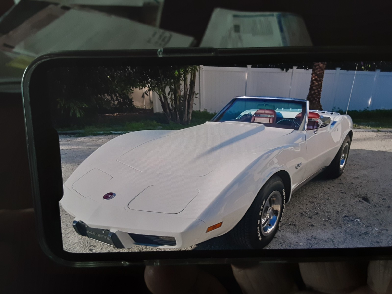 Chevrolet-Corvette-1975-Convertible-1