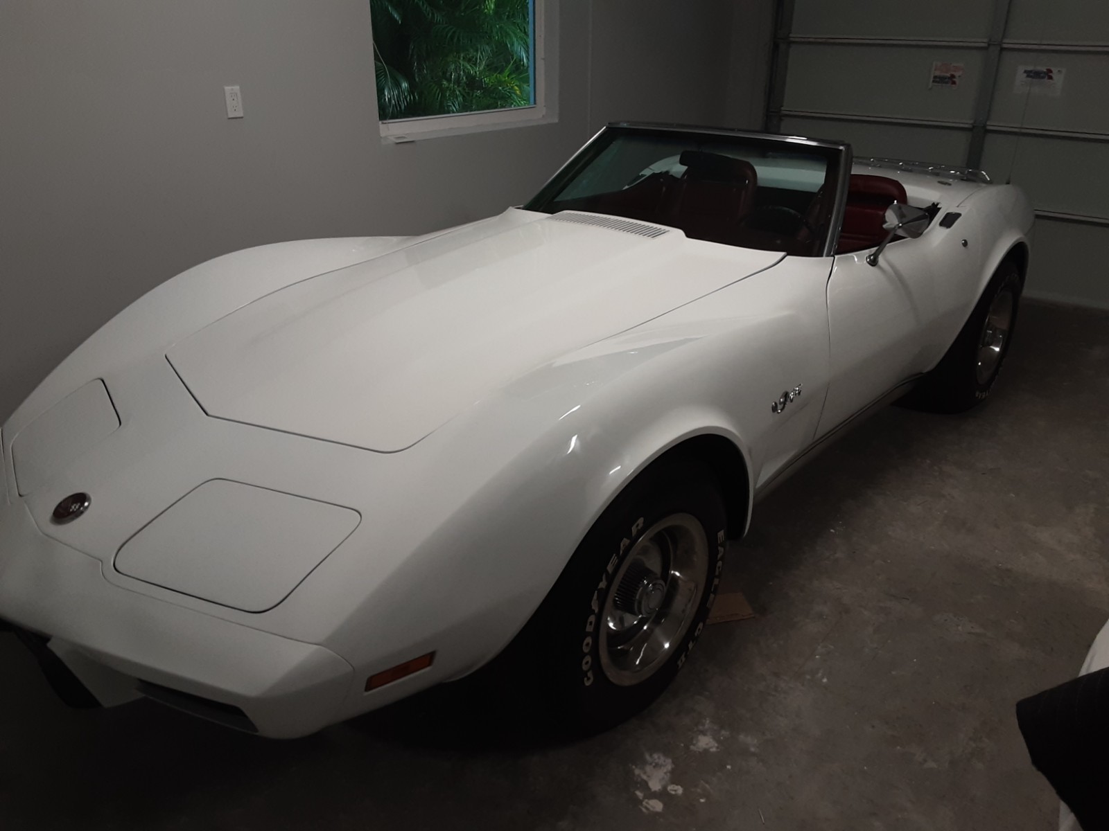 Chevrolet-Corvette-1975-Convertible-16