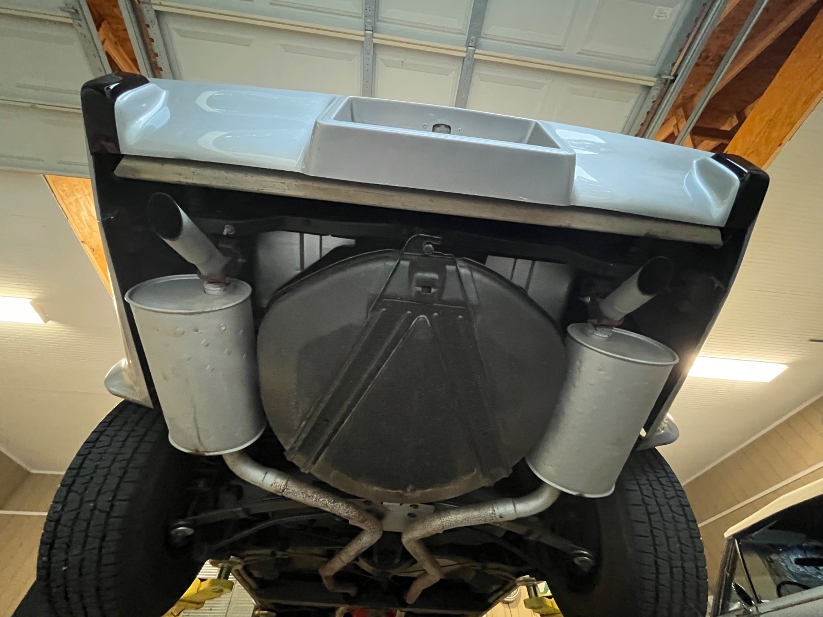 Chevrolet-Corvette-1975-Convertible-18