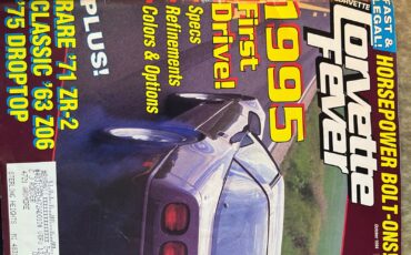 Chevrolet-Corvette-1975-Convertible-25