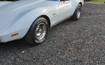 Chevrolet-Corvette-1975-Convertible-8