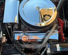 Chevrolet-Corvette-1975-Gold-Tan-2