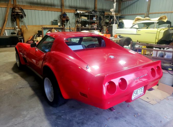 Chevrolet-Corvette-1975-Mille-Miglia-Red-Black-Leather-10