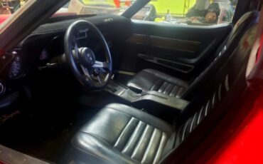 Chevrolet-Corvette-1975-Mille-Miglia-Red-Black-Leather-11