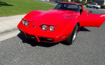 Chevrolet-Corvette-1975-Red-9