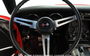 Chevrolet-Corvette-1975-Red-Black-38