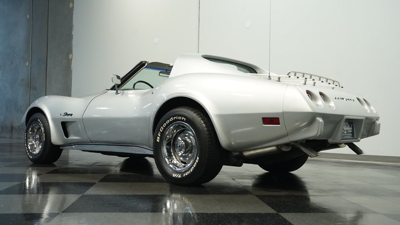 Chevrolet-Corvette-1975-Silver-Metallic-Silver-15