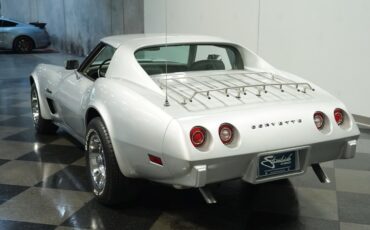 Chevrolet-Corvette-1975-Silver-Metallic-Silver-21
