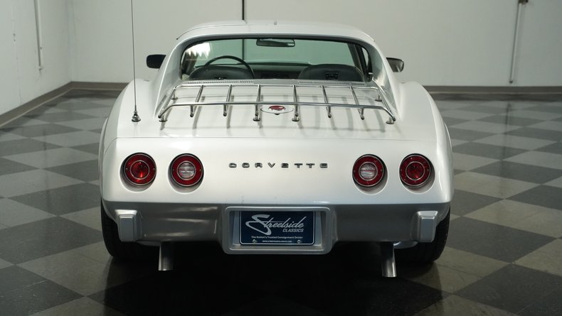 Chevrolet-Corvette-1975-Silver-Metallic-Silver-22