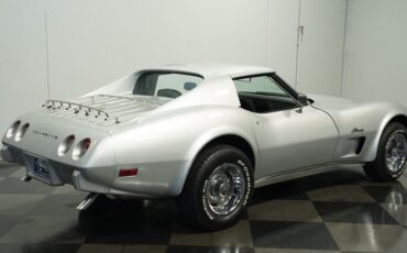 Chevrolet-Corvette-1975-Silver-Metallic-Silver-24