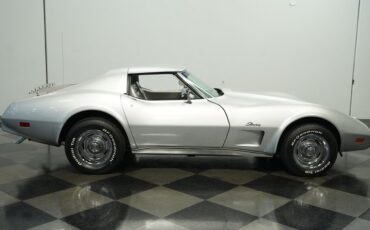 Chevrolet-Corvette-1975-Silver-Metallic-Silver-25