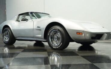 Chevrolet-Corvette-1975-Silver-Metallic-Silver-33