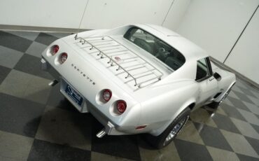 Chevrolet-Corvette-1975-Silver-Metallic-Silver-4