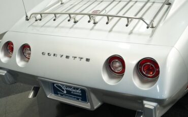Chevrolet-Corvette-1975-Silver-Metallic-Silver-5