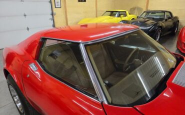 Chevrolet-Corvette-1975-red-tan-16
