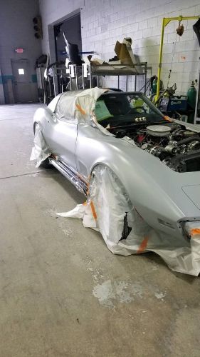 Chevrolet-Corvette-1976-10