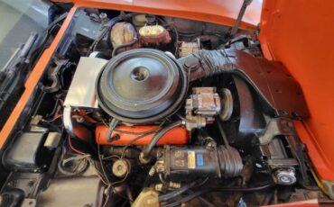Chevrolet-Corvette-1976-11