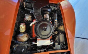 Chevrolet-Corvette-1976-12