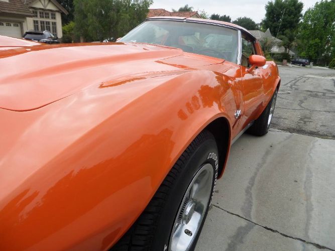 Chevrolet-Corvette-1976-15