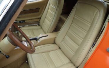 Chevrolet-Corvette-1976-22
