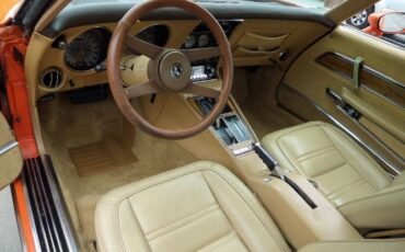 Chevrolet-Corvette-1976-7