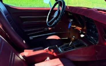Chevrolet-Corvette-1976-Black-Dark-Red-7