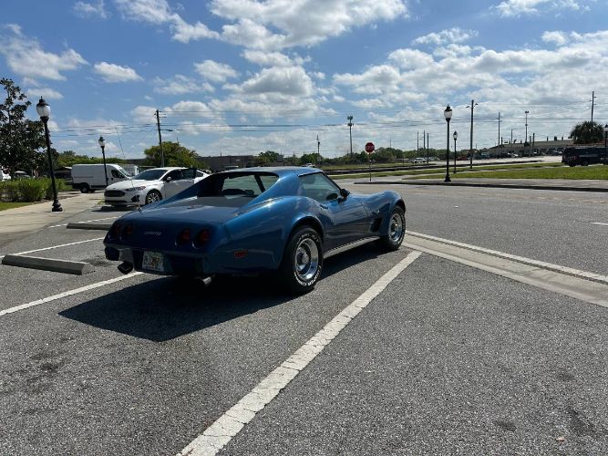 Chevrolet-Corvette-1976-Blue-13