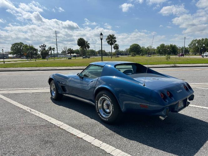 Chevrolet-Corvette-1976-Blue-15