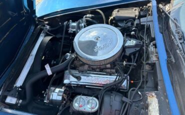 Chevrolet-Corvette-1976-Blue-4