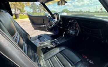 Chevrolet-Corvette-1976-Blue-9