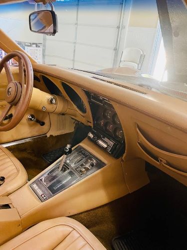 Chevrolet-Corvette-1976-Brown-Copper-1