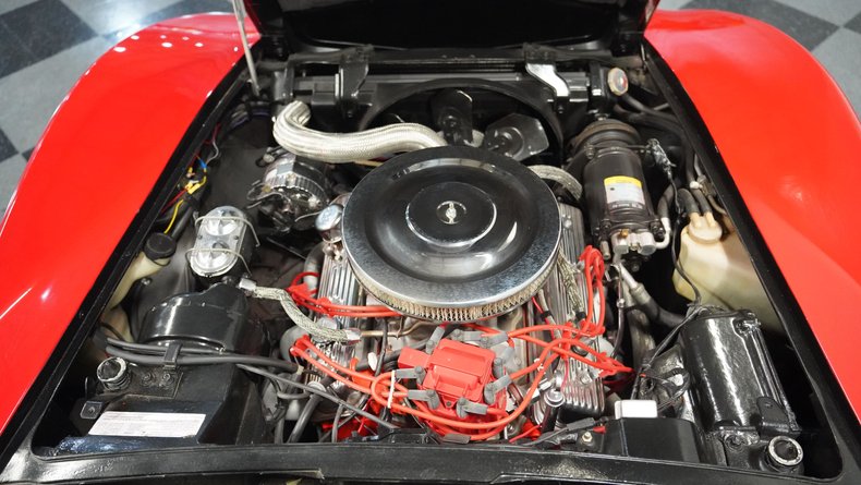Chevrolet-Corvette-1976-Corvette-Red-Black-1