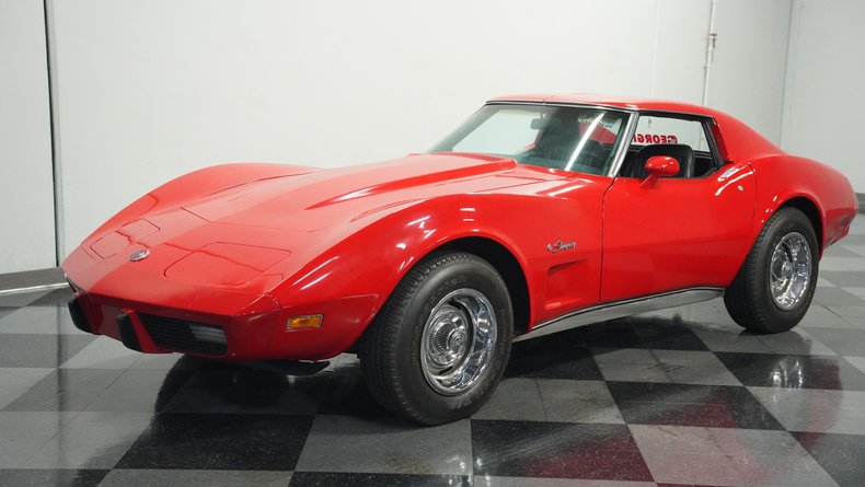 Chevrolet-Corvette-1976-Corvette-Red-Black-15
