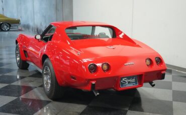 Chevrolet-Corvette-1976-Corvette-Red-Black-17