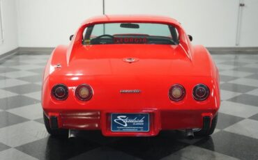 Chevrolet-Corvette-1976-Corvette-Red-Black-18