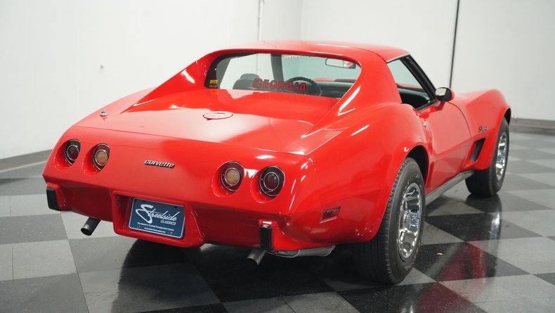 Chevrolet-Corvette-1976-Corvette-Red-Black-19