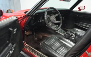 Chevrolet-Corvette-1976-Corvette-Red-Black-2