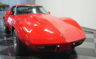 Chevrolet-Corvette-1976-Corvette-Red-Black-23