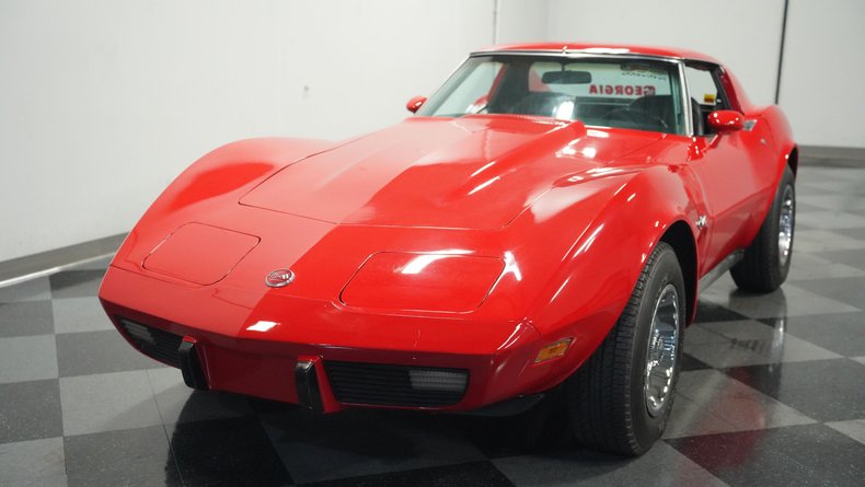 Chevrolet-Corvette-1976-Corvette-Red-Black-25
