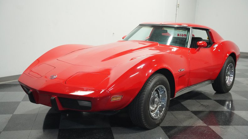 Chevrolet-Corvette-1976-Corvette-Red-Black-3
