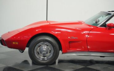 Chevrolet-Corvette-1976-Corvette-Red-Black-30