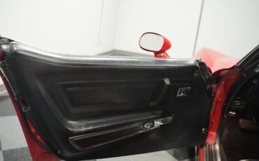 Chevrolet-Corvette-1976-Corvette-Red-Black-38