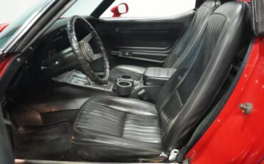 Chevrolet-Corvette-1976-Corvette-Red-Black-39