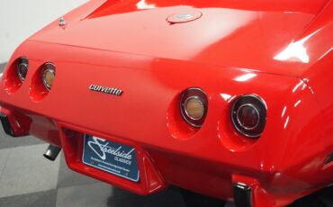 Chevrolet-Corvette-1976-Corvette-Red-Black-4