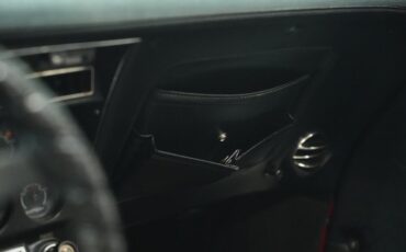 Chevrolet-Corvette-1976-Corvette-Red-Black-44