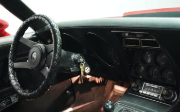 Chevrolet-Corvette-1976-Corvette-Red-Black-8